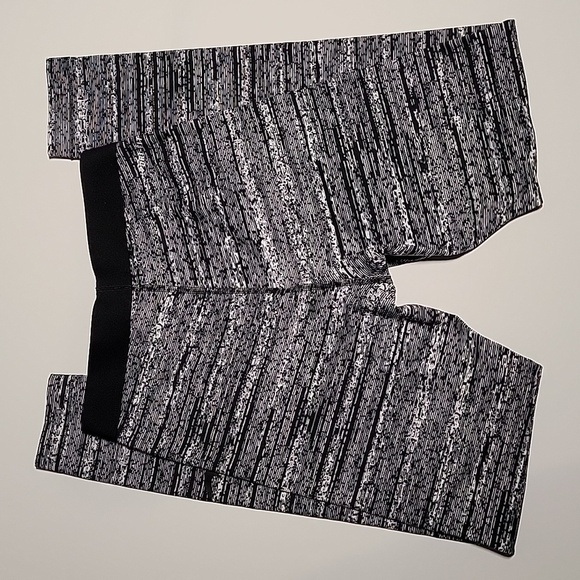 Nike Pro Warm Static Tights Leggings Pant Dri-Fit Full Length Workout Exercise S - Picture 4 of 14